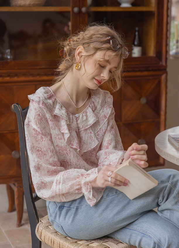 フリル襟　花柄ブラウス　長袖ブラウス