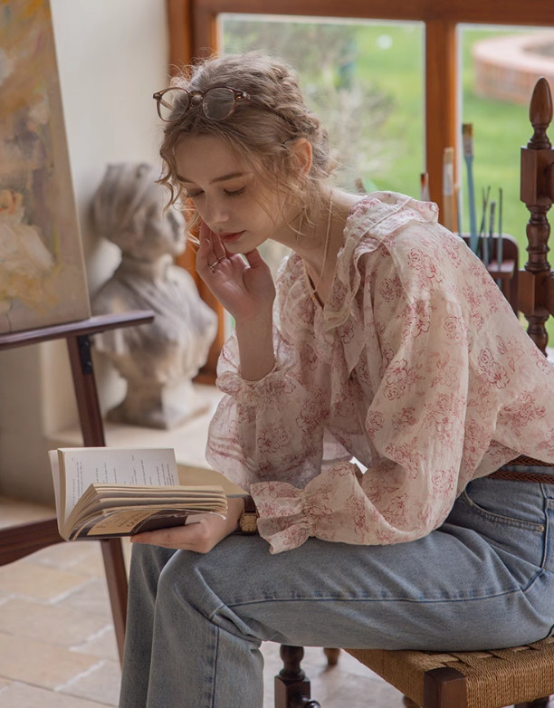 フリル襟　花柄ブラウス　長袖ブラウス