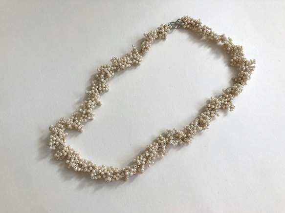 fuwari necklace / pearl white 2枚目の画像