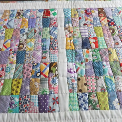 ヘキサゴン　フラワーガーデンのキルトトップ　パッチワーク　ハンドメイド Miniature Patchwork* 5mm per side Hexagon 