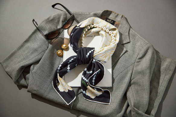 エレガントマダムのスカーフ「Paris（パリ）」黒【母の日ギフト