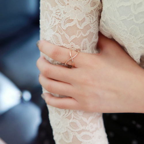 クロス デザイン リング キラキラ ジルコニア シンプル ピンクゴールド