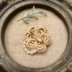 flower crochetのデイリーコサージュ  beige 4枚目の画像