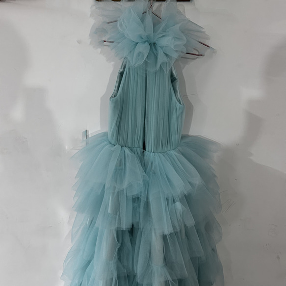 爽やかで優しいブルー,カラードレス  薄ピンク ソフトチュール 柔らかく重ねたチュールスカート結婚式/披露宴 3枚目の画像