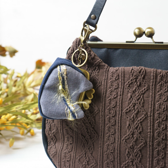 ミルクチョコ・アズネコ・ミニがま口ポーチ 8枚目の画像