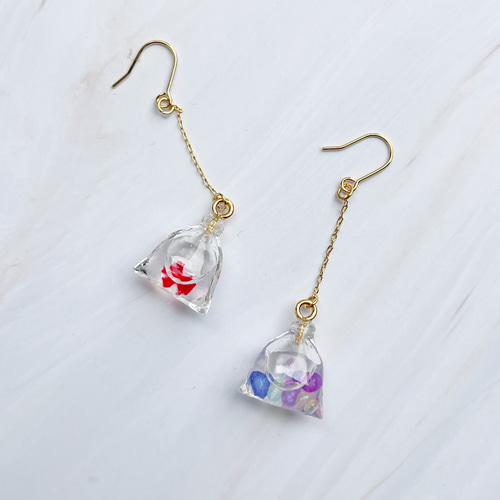 ミニチュア香水瓶風チャーム♡アシメ　ピアス/イヤリング⭐︎ ミニチュア香水瓶風チャーム♡アシメピアス/イヤリング⭐︎