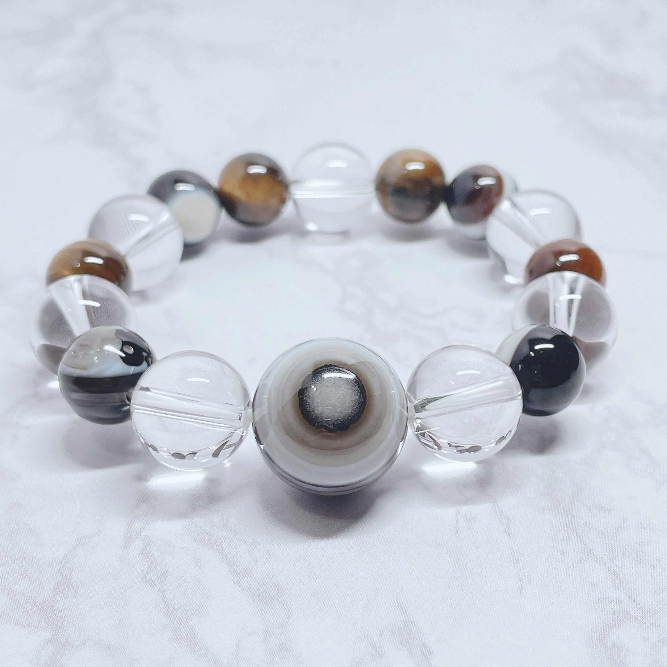 ✦邪悪なエネルギーを跳ね返し、仕事を成功へ導く 天眼石・タイガーアイ・水晶 天然石ブレスレット No700