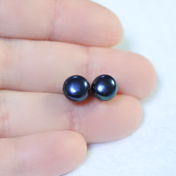 單隻黑色淡水珍珠耳環（大，7.5-8mm，鈦柱） 第5張的照片