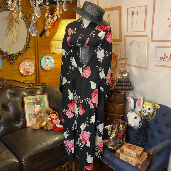 浴衣 ハンドメイド リメイク ワンピース ドレス 古着 和洋折衷  素敵な花柄×黒/ブラック系  W-217 6枚目の画像