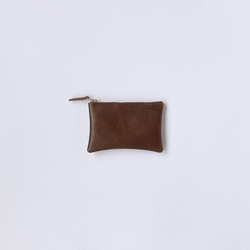 手に馴染むレザーポーチ　「Tha phae pouch (Sサイズ / dark brown)」 2枚目の画像