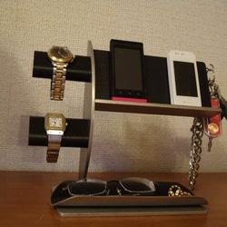 腕時計スタンド　アクセサリースタンド　ラッピング　ブラック腕時計2本・キー・携帯電話スタンド 1枚目の画像