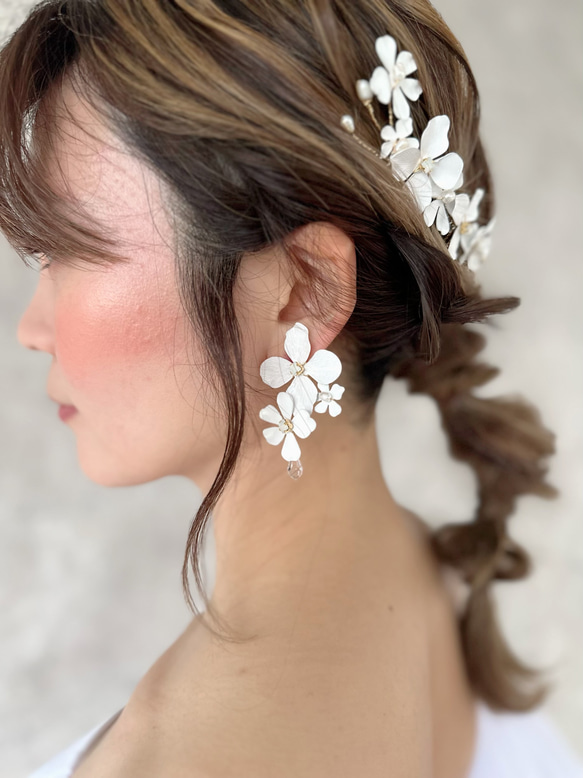 ホワイトフラワーピアス ブライダルアクセサリー 花嫁 結婚式 ピアス