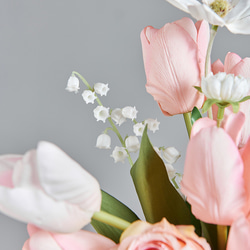 結婚式 花嫁 花を手に持つ アーティフィシャルフラワー “造花” 5枚目の画像