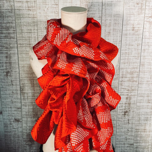 正絹綸子＆絞り反物でふわふわ＆ひらひらギャザーストール  