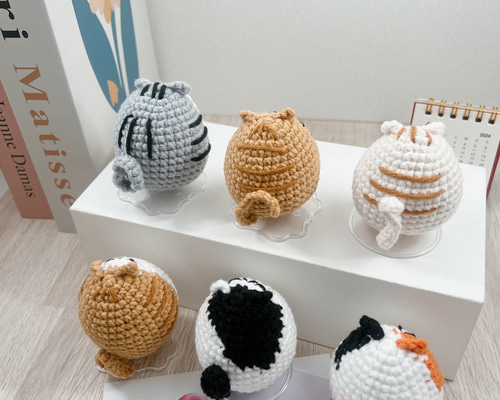 みーたん ハンドメイド もちこ　編みぬいぐるみ　人形　かぎ編み | この子は、毛糸がもう手に入らない モコモコシリーズ ＊ あみぐるみ