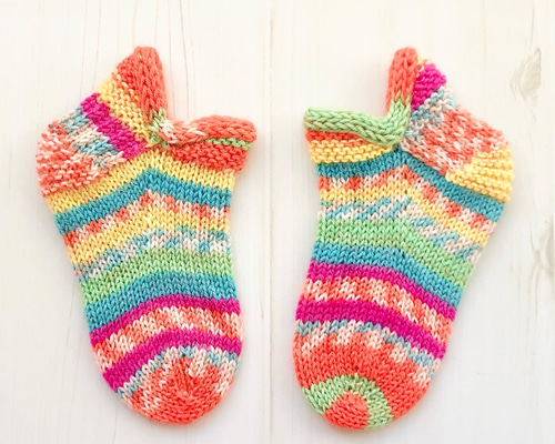 手編み靴下（11）白カラフル