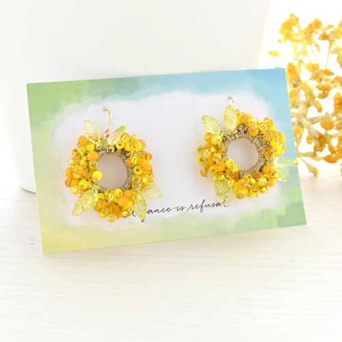 超早割✨母の日ギフト✨小さなミモザの花冠《ピアス/イヤリング》両耳 
