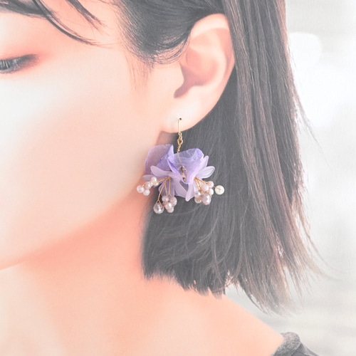 1点限り】シフォン＆アクリル フラワー ビーズ《ピアス