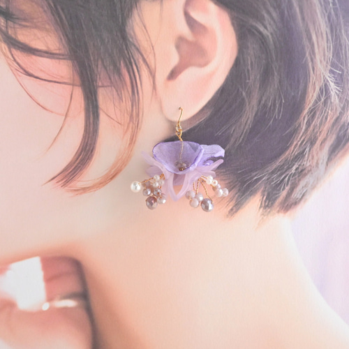 1点限り】シフォン&アクリル フラワー ビーズ《ピアス 1点限り】シフォン&アクリル フラワー ビーズ《ピアス