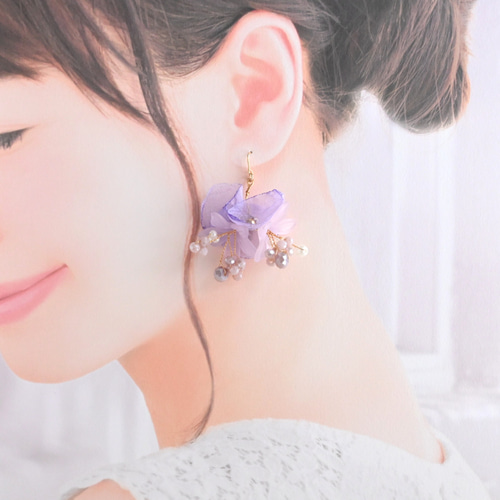 1点限り】シフォン＆アクリル フラワー ビーズ《ピアス/イヤリング》両 