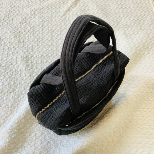 顕　ボストンバッグ　ヌビバッグ　ハンドメイド Lサイズ ハート刺繍 2wayマザーズバッグ ヌビバッグ ショルダーバッグ