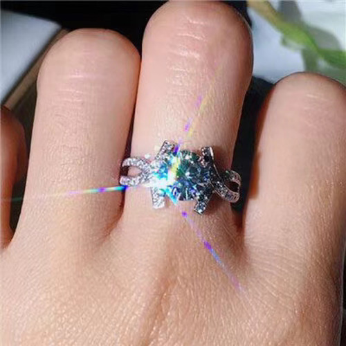 newデザイン】輝くモアサナイト ダイヤリングK18WG