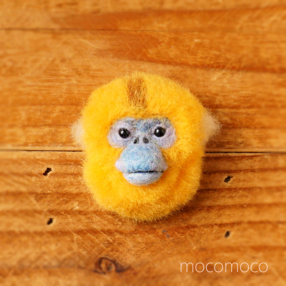 フェルティング彫刻petitバッチ・キンシコウ　☆羊毛フェルト☆あかころ☆akatin☆