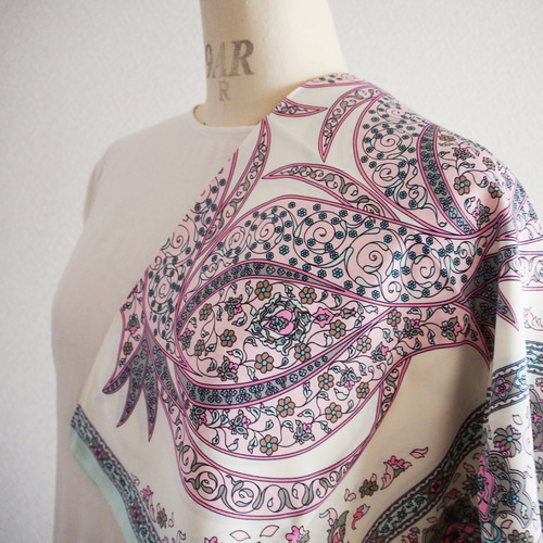 秋の新作2024・限定各1色】トルコ・オリエンタルショールスカーフ