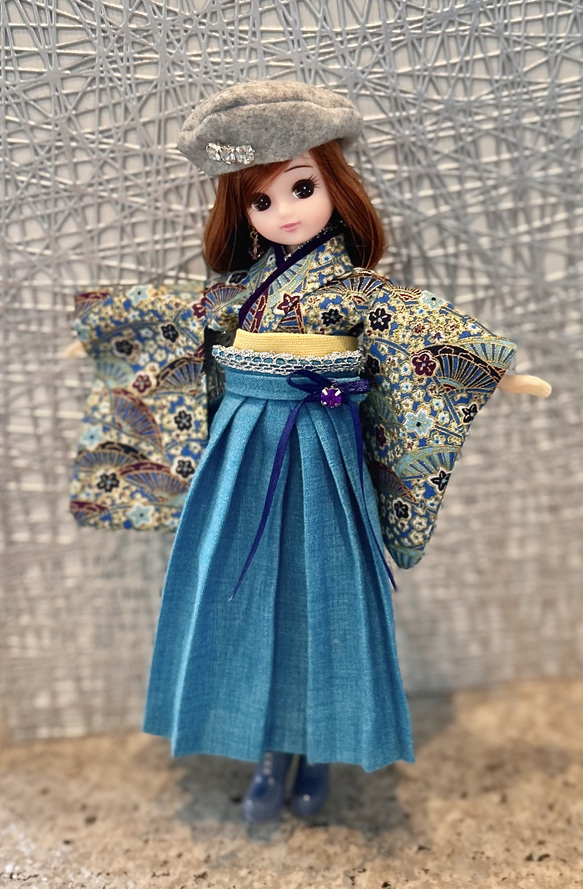 リカちゃんサイズ袴のセット【turquoise blue】 1枚目の画像
