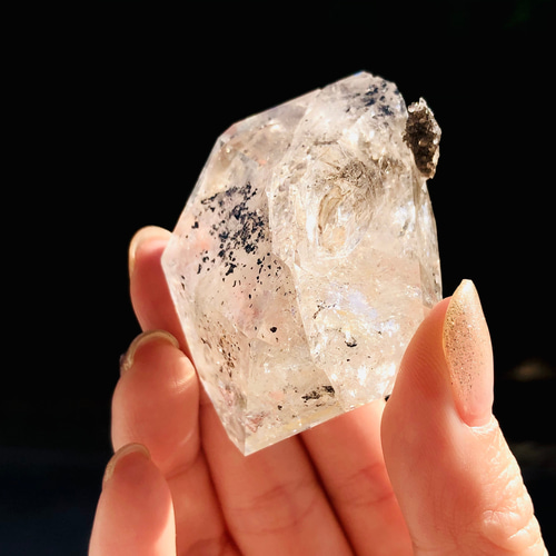 大粒！虹入りハーキマーダイヤモンド原石 天然石 虹色の星 通販