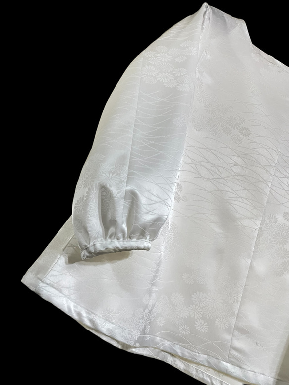 送料無料 着物 リメイク 地模様 白 ゆったり パフスリーブ ブラウス ストール ハンドメイド 4枚目の画像
