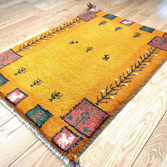 新規入荷】ペルシャ　ギャッベ　玄関マット　88x62cm　 黄金色　生命の木　RJ7369G 6枚目の画像