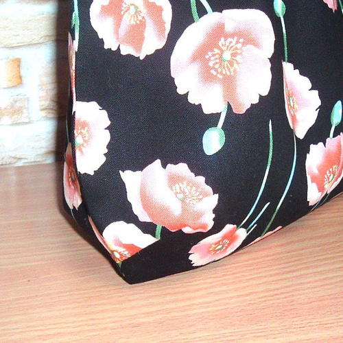 サマーセール1800円➡1000円】ポピーの花柄トートバッグ/グラニー