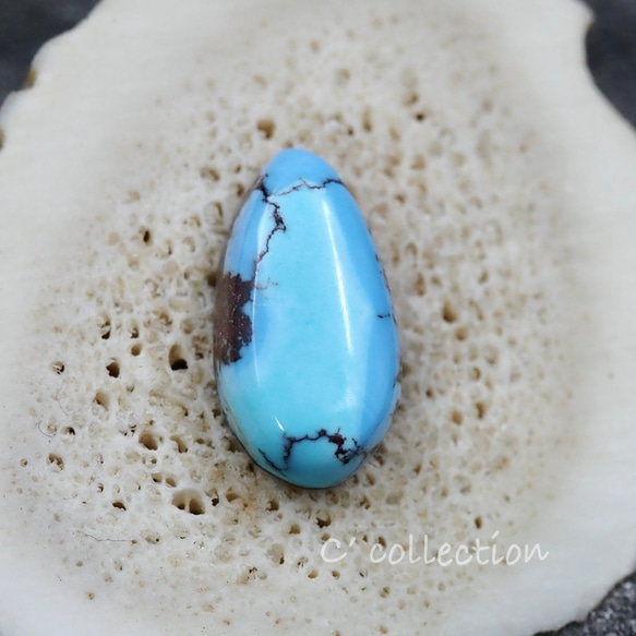 2,9ct High Grade Golden Hill Turquoise ゴールデンヒルターコイズ GO-30 1枚目の画像