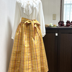 大島紬　ギャザースカート　格子柄　リボンベルト付き　黄色　着物リメイク　ハンドメイド　271 1枚目の画像