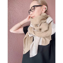 RATA❤️春夏❤️100%優質亞麻❤️大披肩❤️旅行防曬好搭❤️鮮豔優雅成熟的綠色 第8張的照片