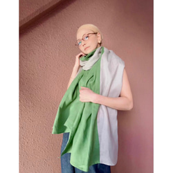 RATA❤️春夏❤️100%優質亞麻❤️大披肩❤️旅行防曬好搭❤️鮮豔優雅成熟的綠色 第2張的照片