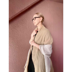 RATA❤️春夏❤️100%優質亞麻❤️大披肩❤️旅行防曬好搭❤️鮮豔優雅成熟的綠色 第11張的照片