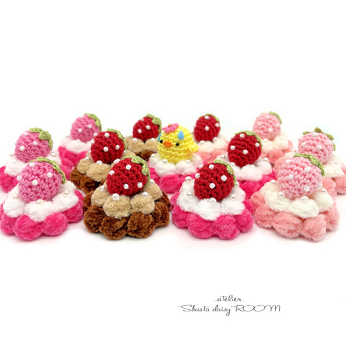 汗かきひよこケーキ〈立ちタイプ〉｜選べるヘアクリップ／マカロン