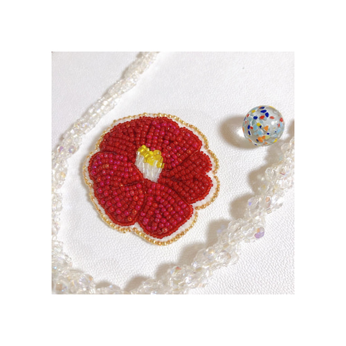 ☆椿☆赤 ビーズ刺繍ブローチ ブローチ にゃんCOCO 通販 17471061