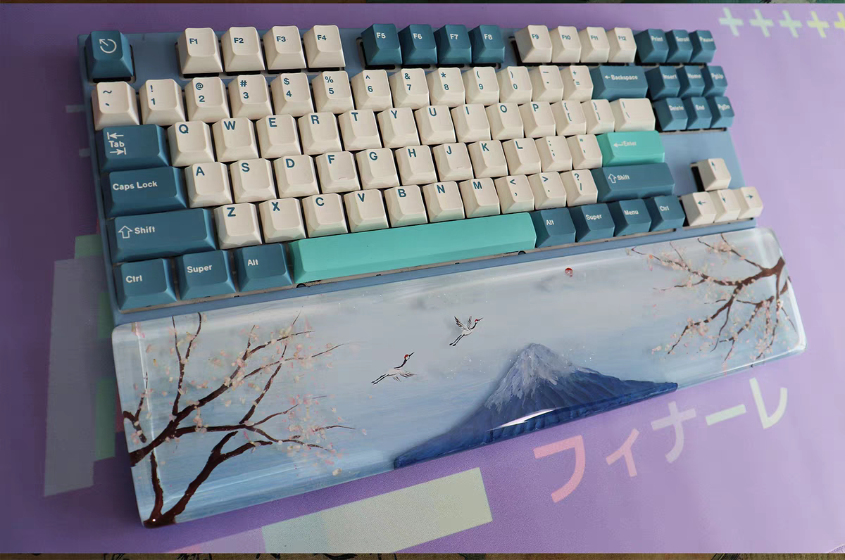 ハンドメイド 富士山  パームレスト 手作り リストレスト アームレスト レジンアート キーボード PC 誕生日 記念日