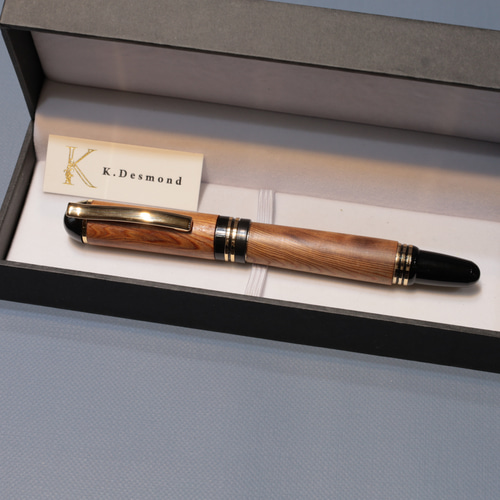 世界に1本だけ】長寿の木・屋久杉の万年筆 長寿を祈る贈り物に