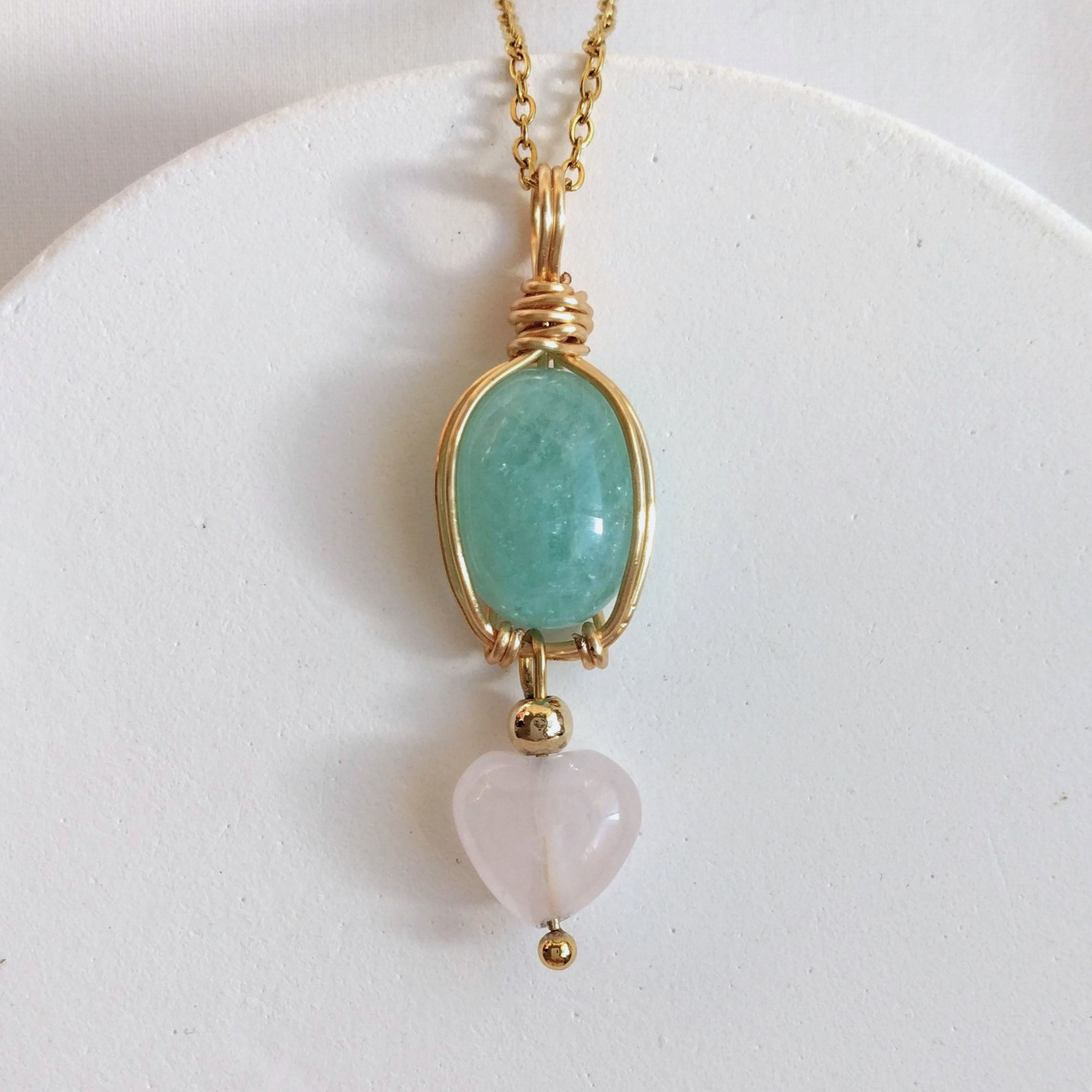 アクアマリンとローズクォーツ　天然石　ワイヤーペンダント No.P32