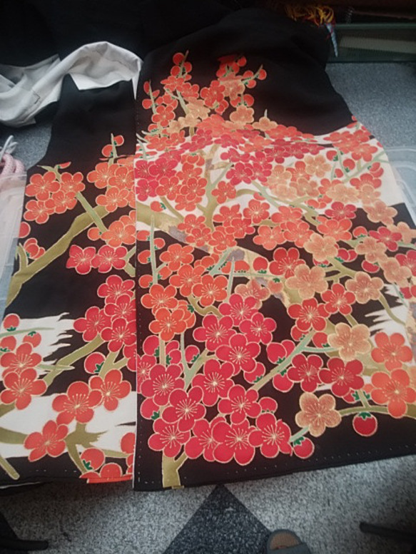 手描き友禅染の留め袖を染めました◆リメイク材料として 