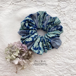 おしゃれな ウィリアムモリス アネモネ ネイビー 紺 花柄 ボリューム シュシュ ヘアゴム 6枚目の画像