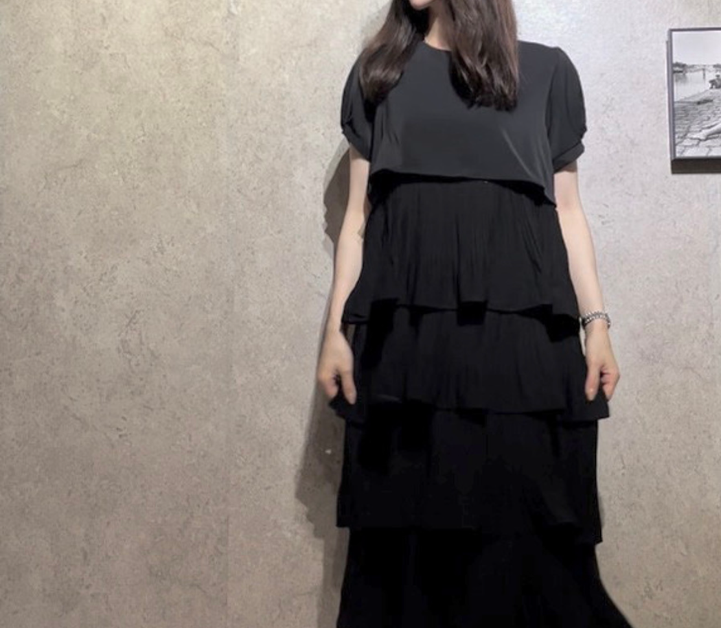 一枚で決まるプリーツ ティアードラッフルロングワンピース マキシ ロング  スカート フレアクラシカルプラスサイズL