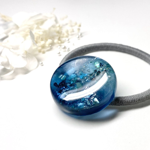 青いろ グラデーション ／ 大人 レジン ヘアゴム（ポニーフック