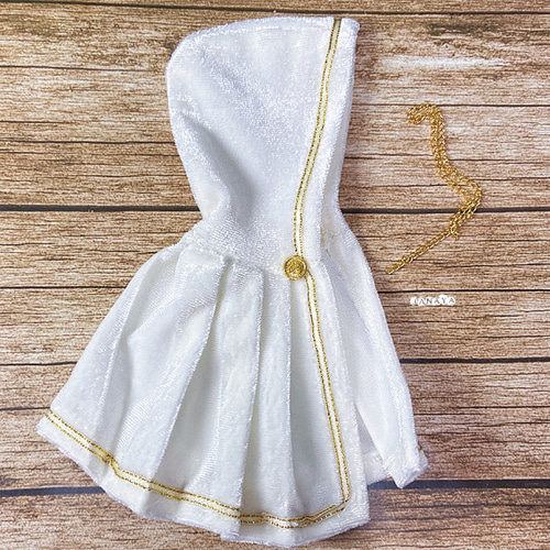 JANAYA オビツ11 ob11服 白色マント 金色ライン チェーン付き JANAYA オビツ11 ob11服 白色マント 金色ライン チェーン付き