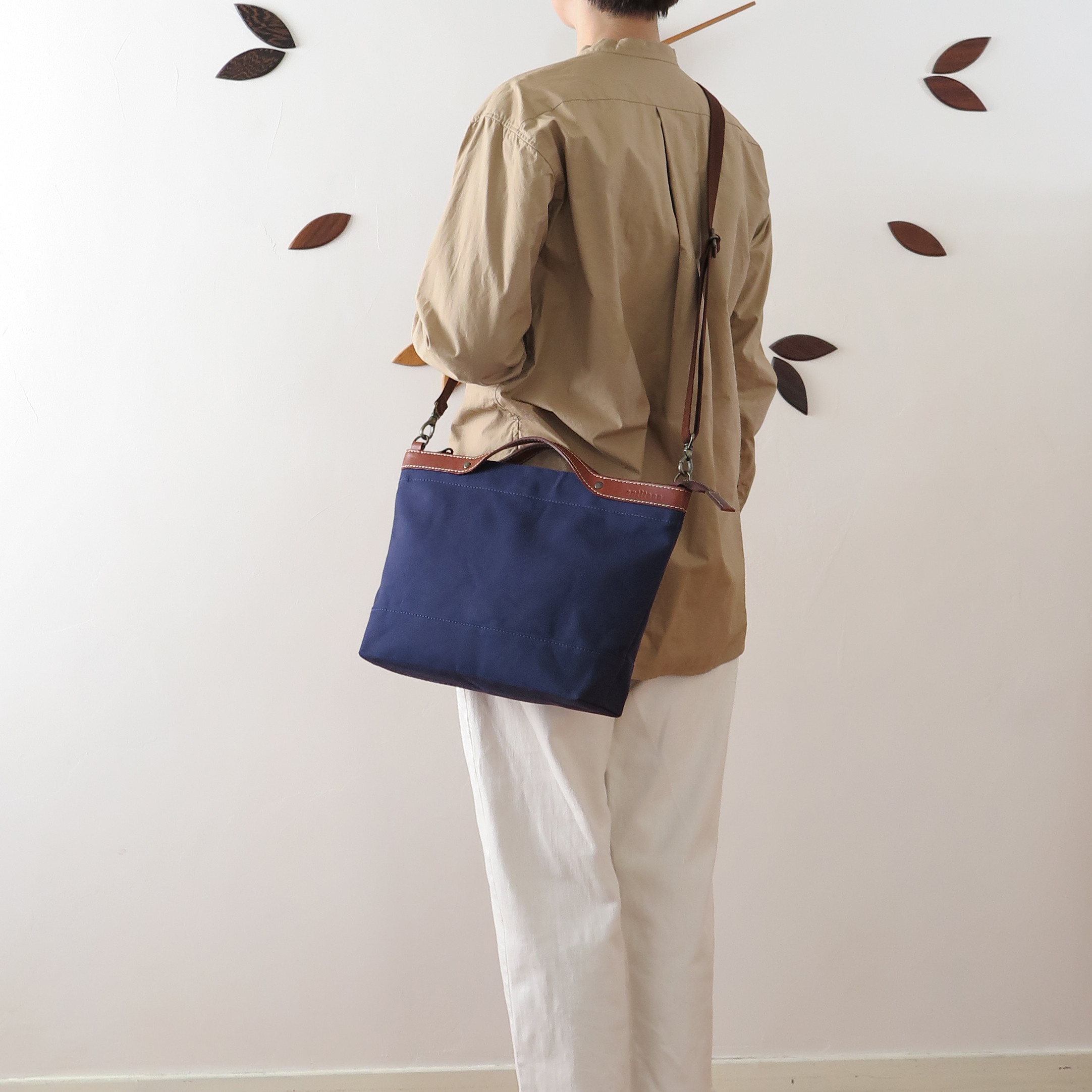 Paraffin canvas  2WAY (tote & Shoulder) bag 「advantage」NAVY