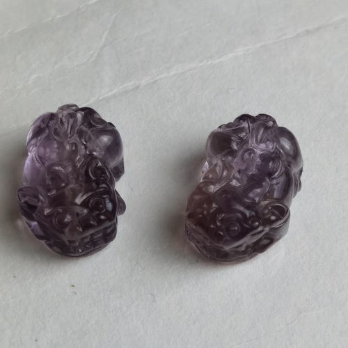 干支 天然アメジスト財守る神獣「貔貅」ヒキュウ彫☆ペア 約18㎜ 風水